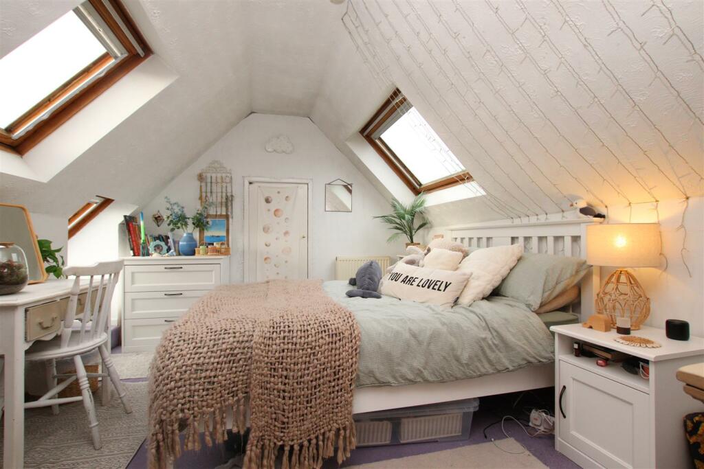 Attic Room.JPG