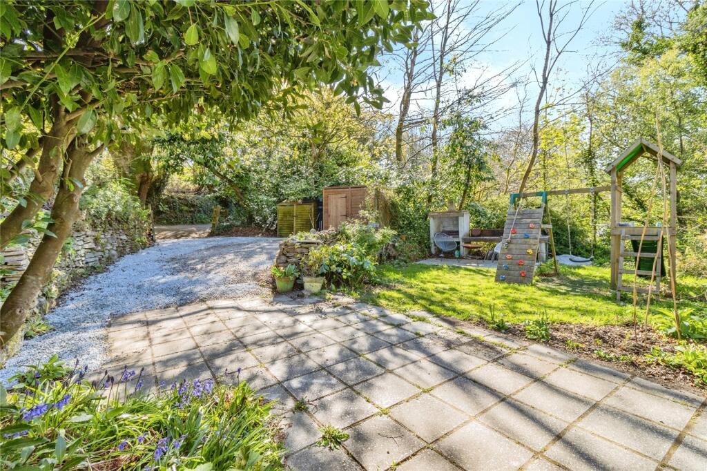Garden/Parking