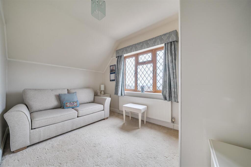 For Sale by Aspire Residential | Crockhurst Hill