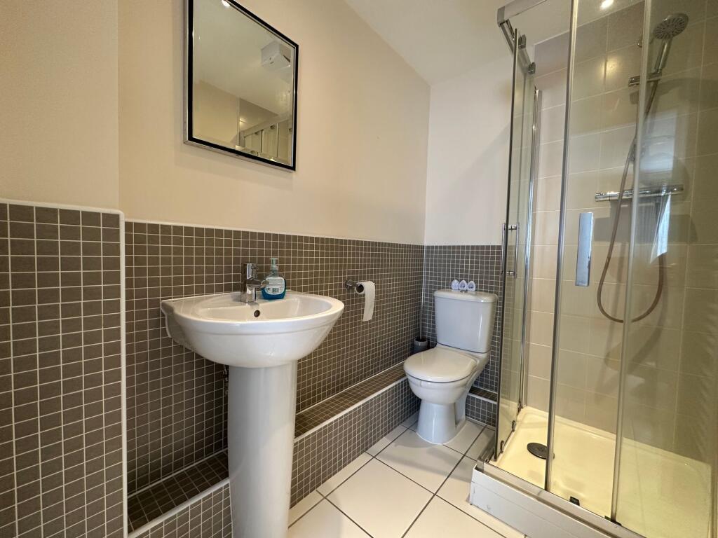 En suite shower room