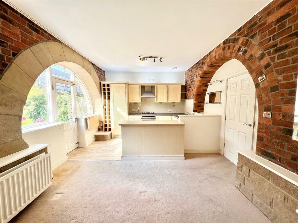 Bramleys Estate Agents - Crossley Ward Apartments 