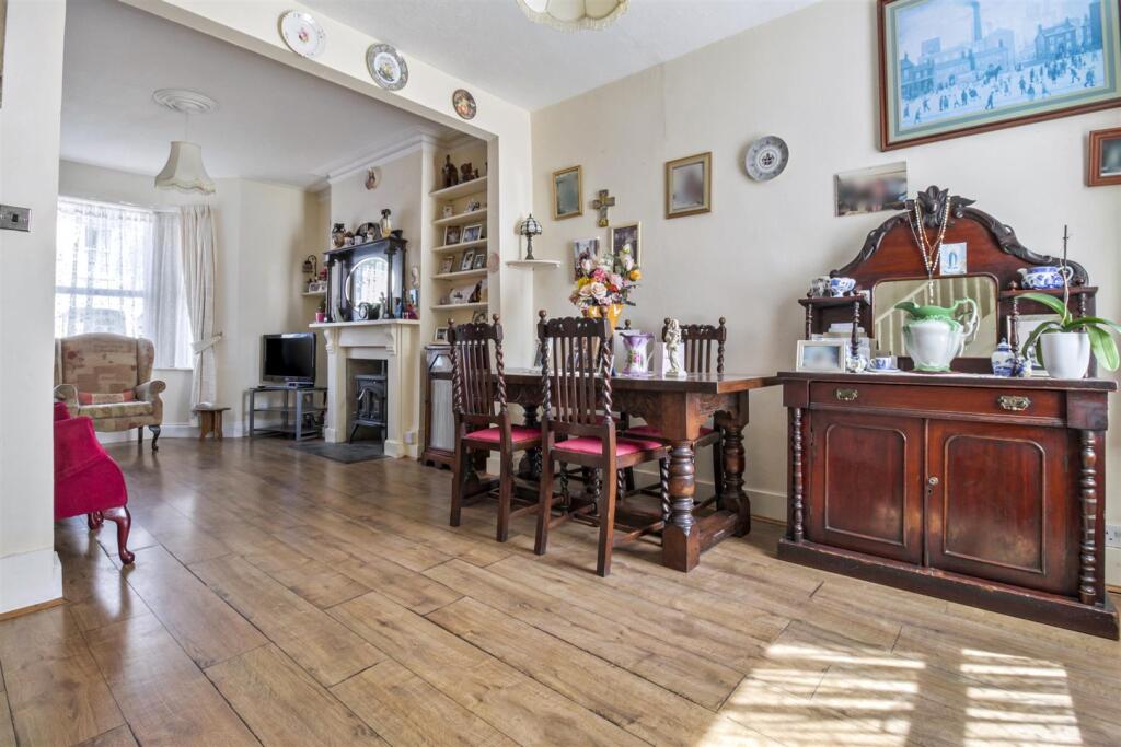 Stanley Road 30_04.JPG