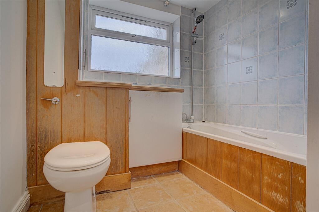 Bathroom Flat B