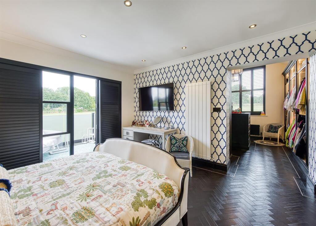 34 Post Office Road-bed1a.jpg