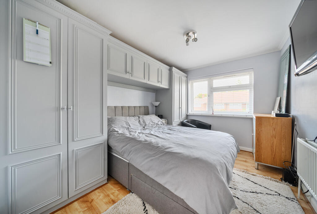 1305862-11-6846fb...