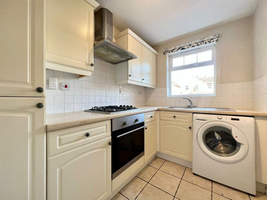 USE kitchen (3).jpg