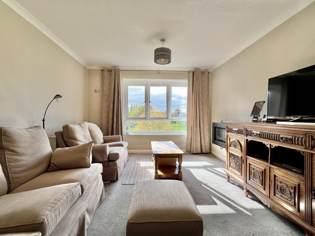 Living Dining Room