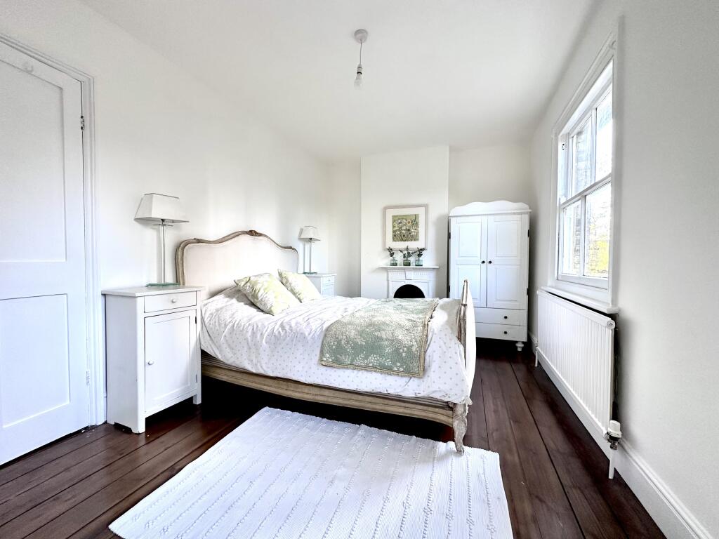 Bed 2