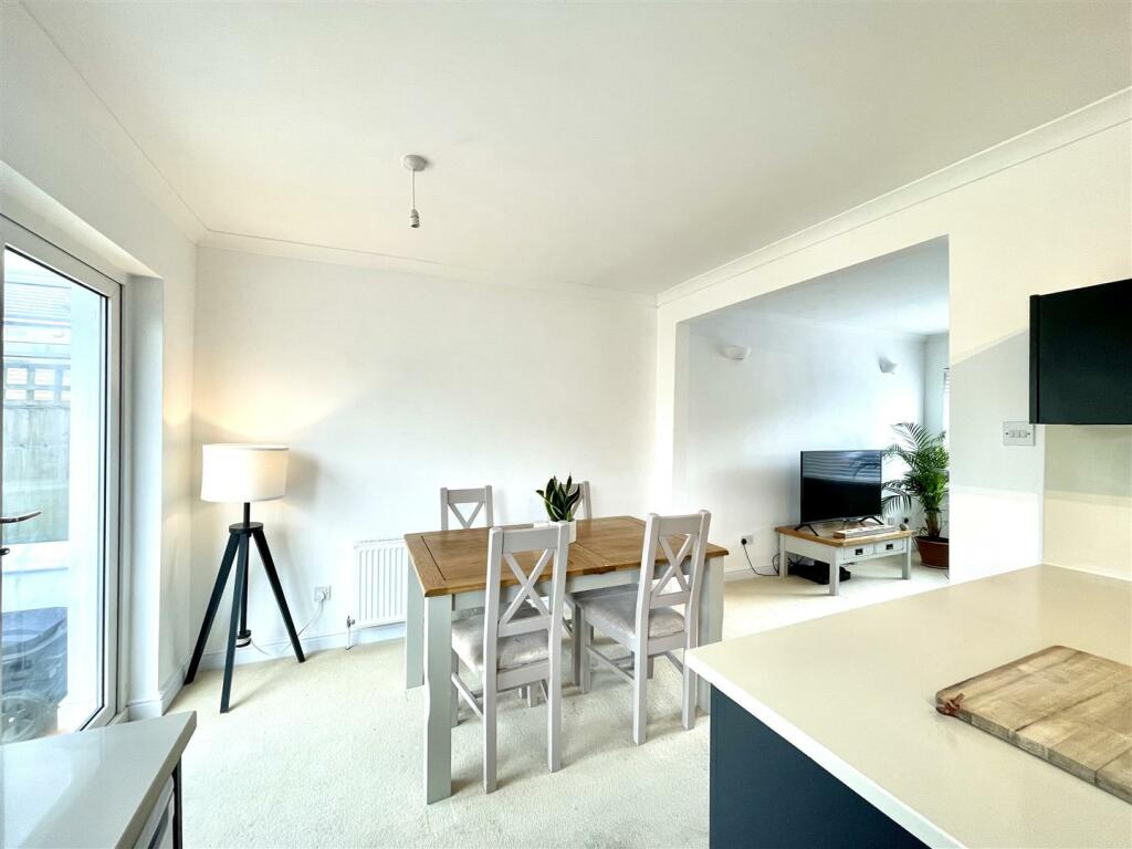 DINING - KITCHEN