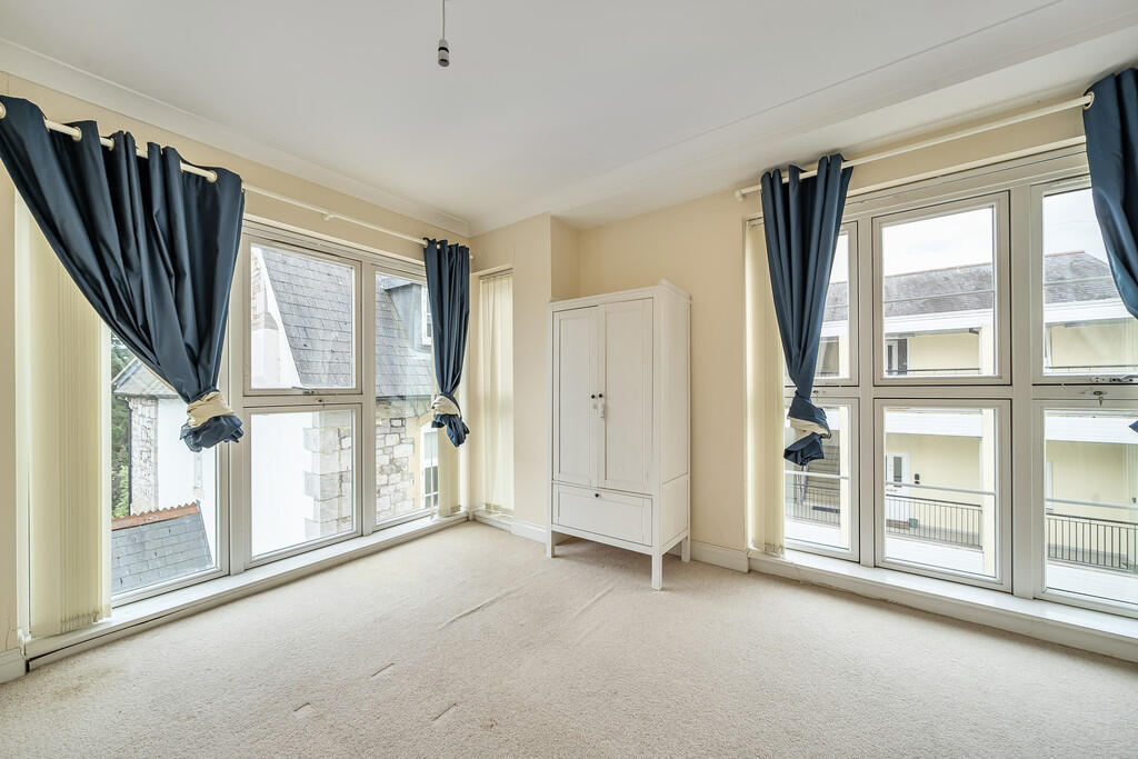 1305867-11-684719...