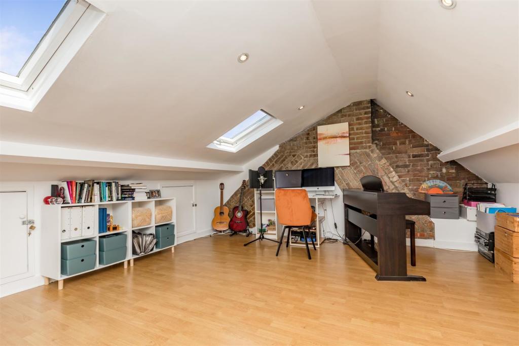 Lyndhurst Road TFF_31-1.JPG
