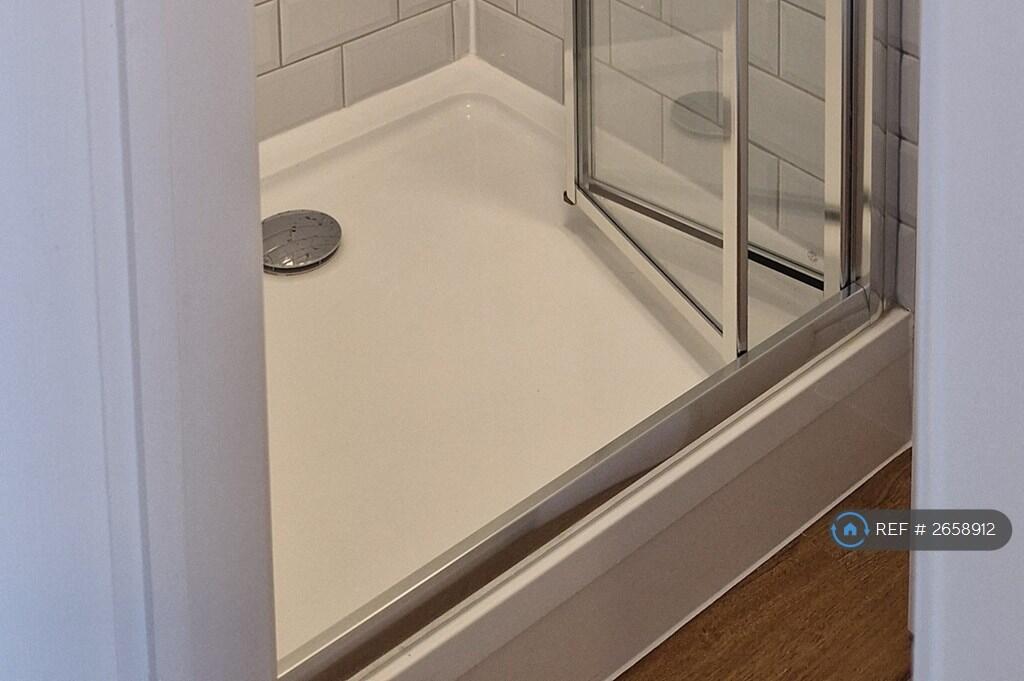 Ensuite Shower Room 