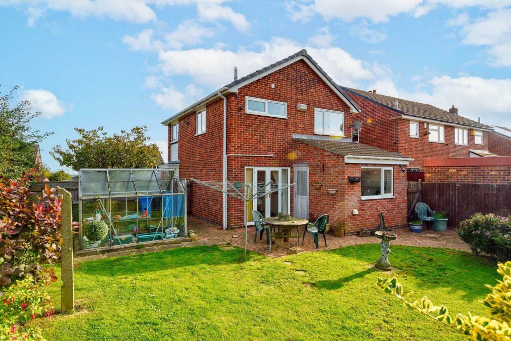 76OakLodgeRoad(Exterior)(8of11).jpg