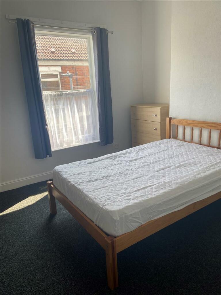 Bedroom 2.4.JPG