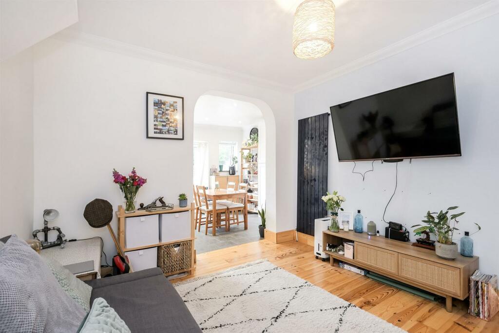 55 Marmion Avenue-9_web.jpg