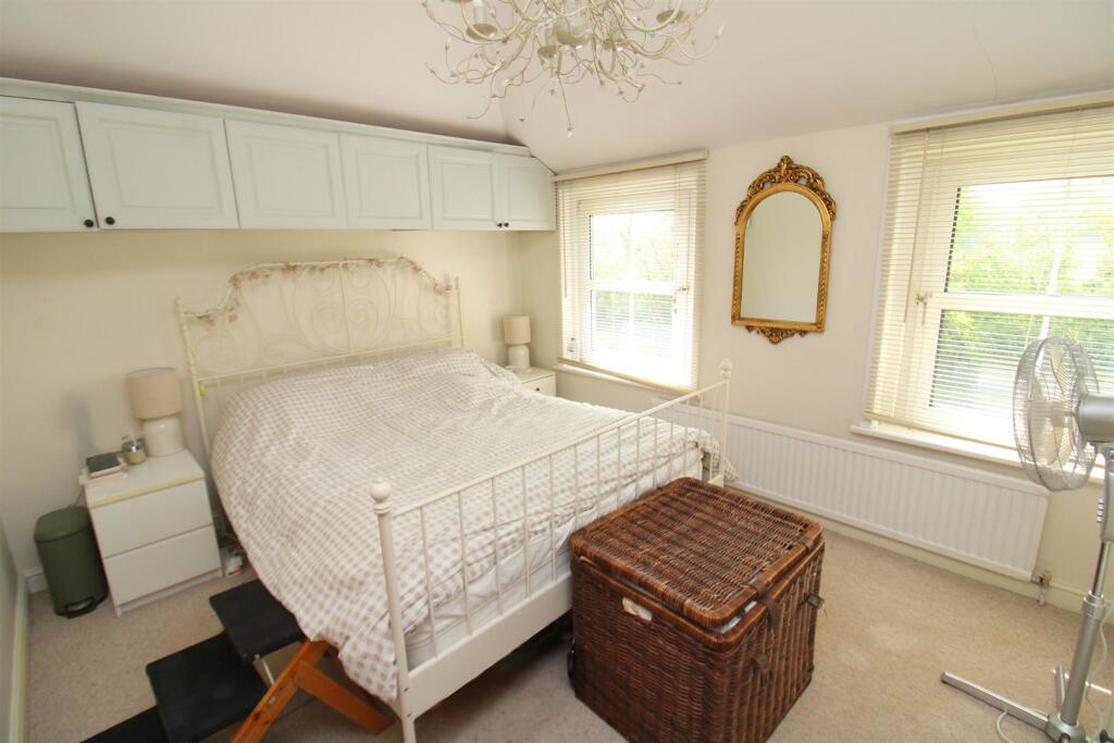 Bedroom.JPG