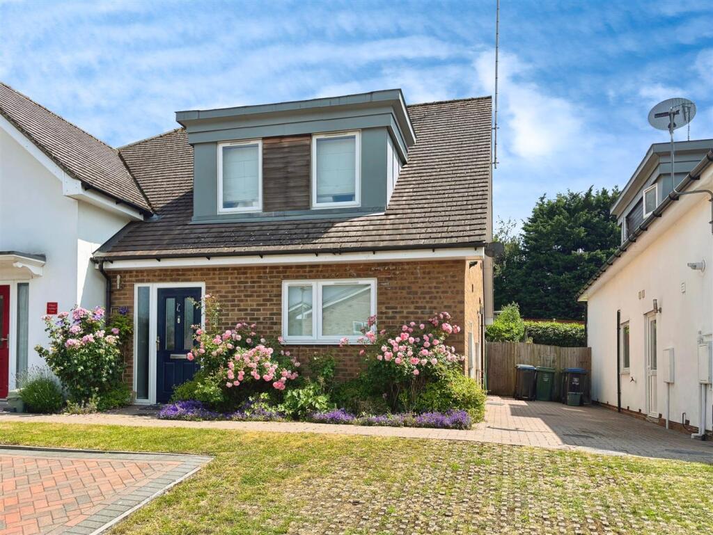 94f1b1c3-Photo 206-13-25 2C 2013 2033 2037.jpg