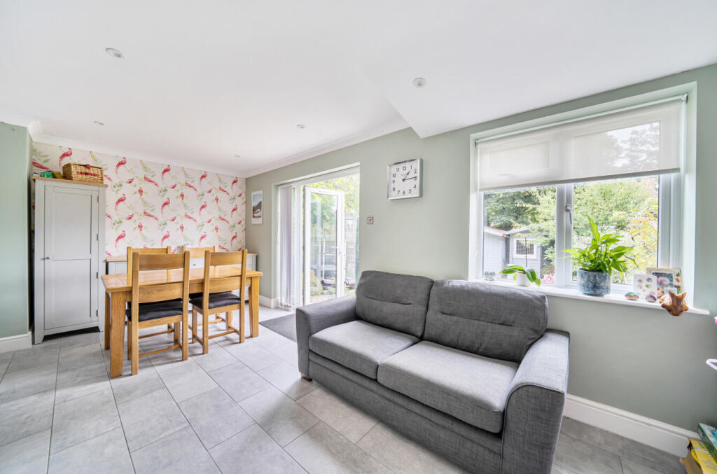 1335740-6-68949c1...