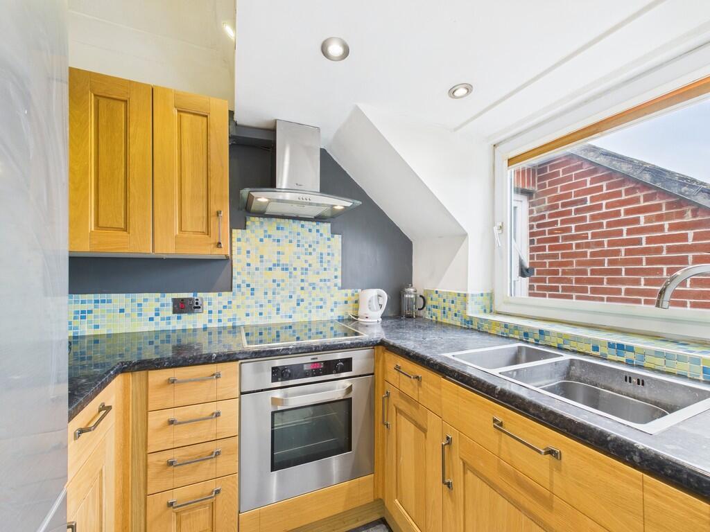 CAM03519G0-PR0376...