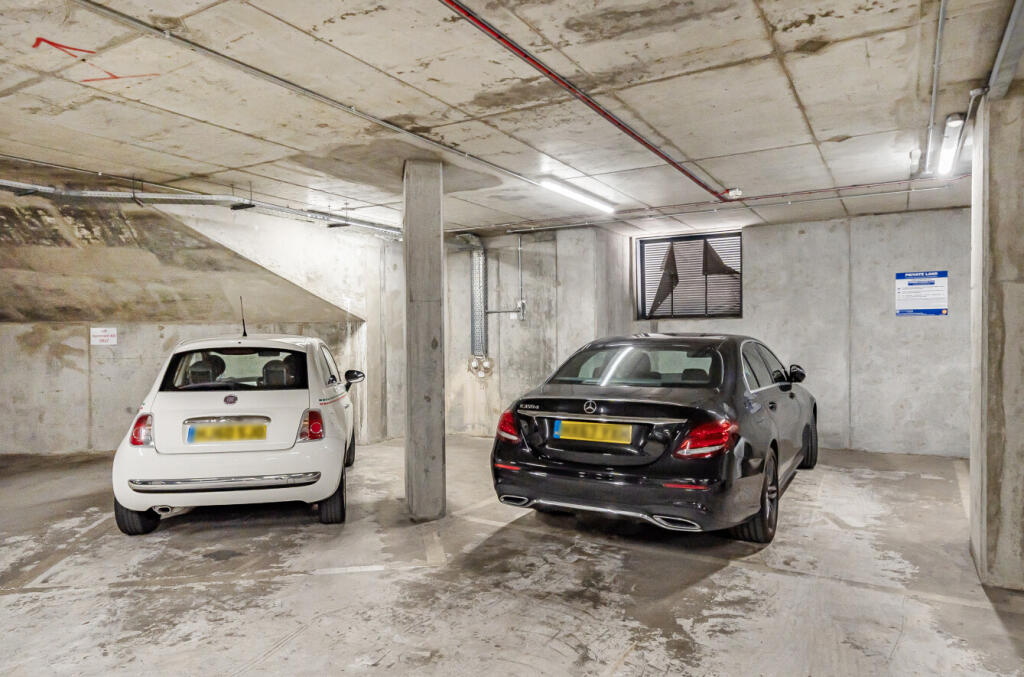 1325748-25-687159...