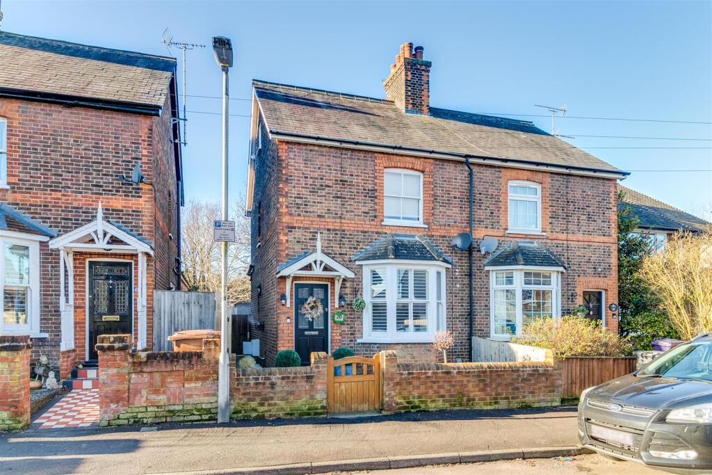 Pondcroft Road, Knebworth