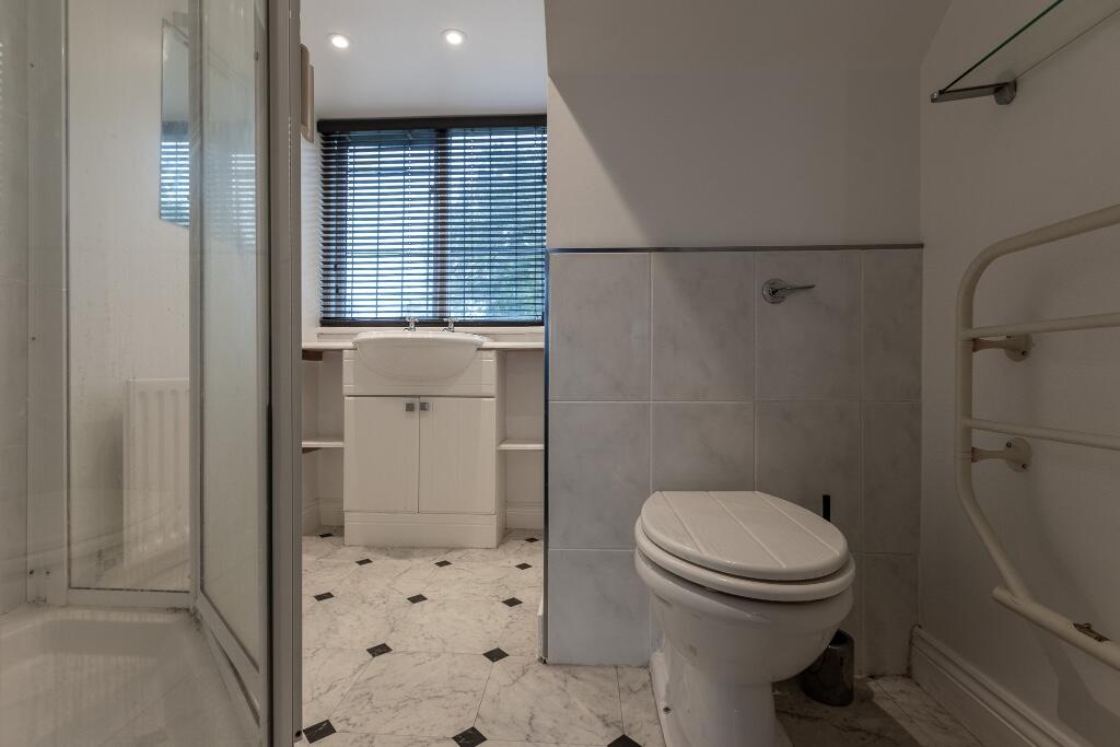 Master Ensuite