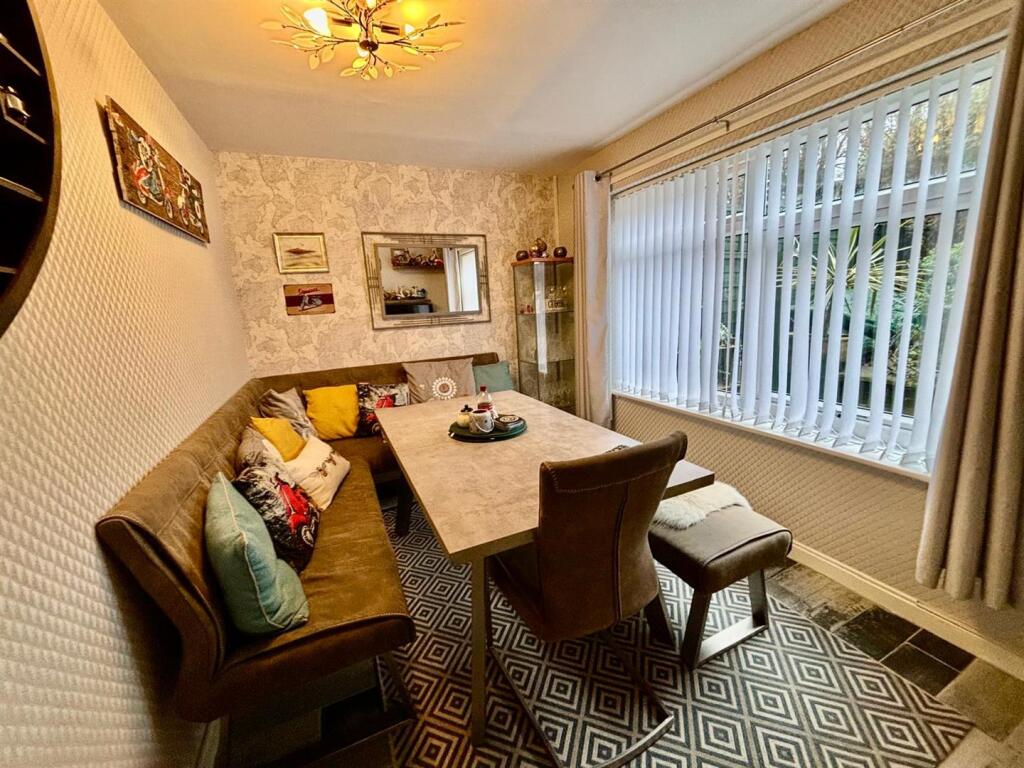 Dining Room: