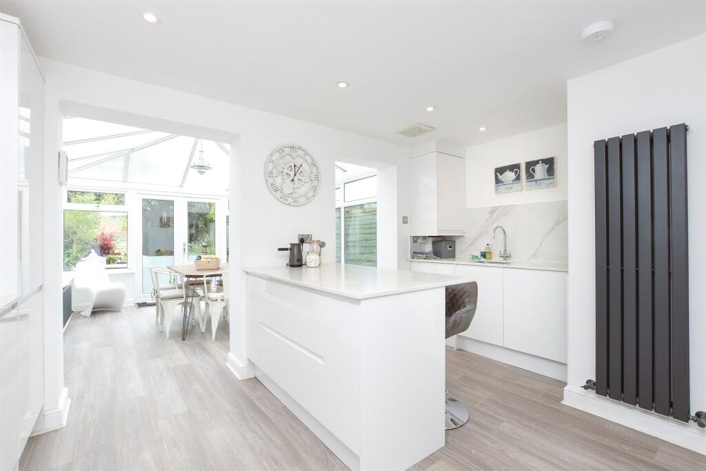 Kitchen/Breakfast Room