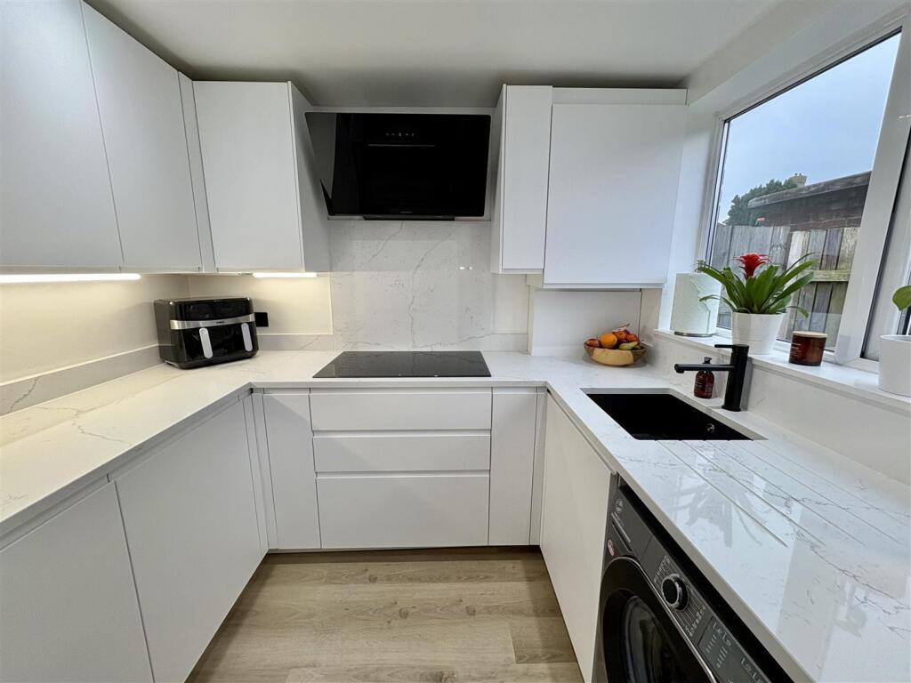 Bramleys Estate Agents - Moorlands Road - Greetlan
