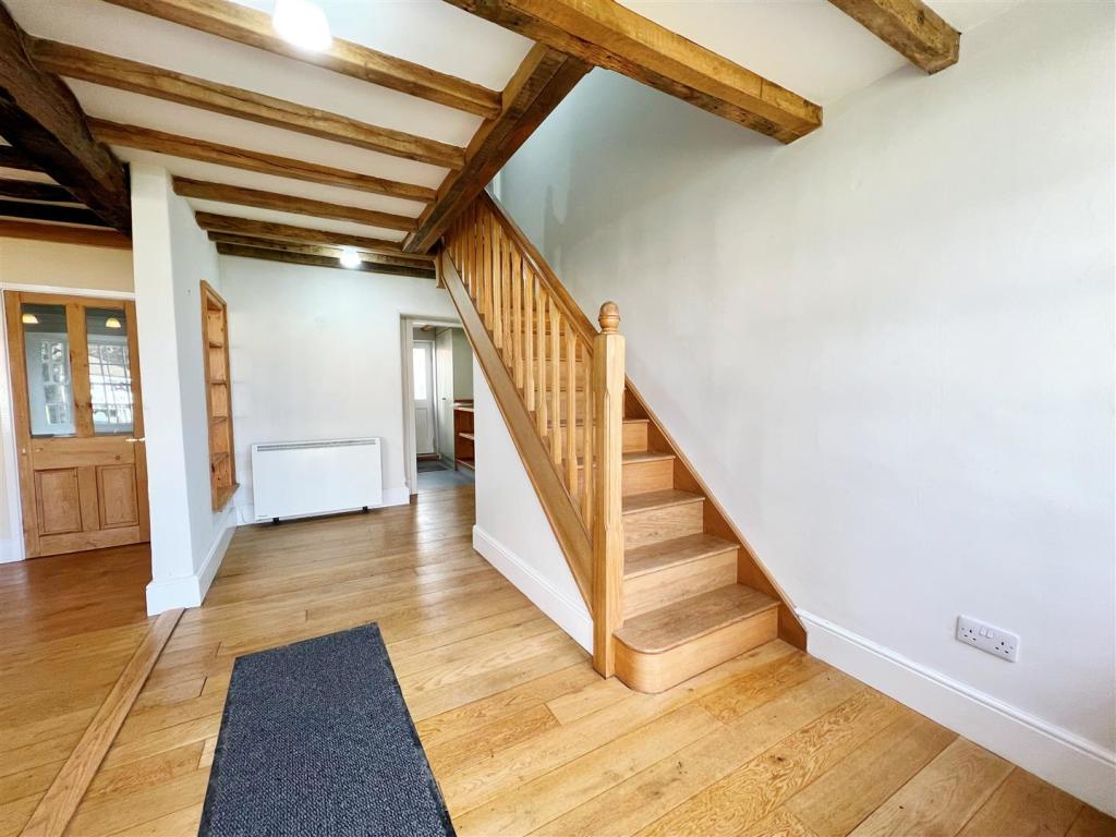 Hallway.jpg