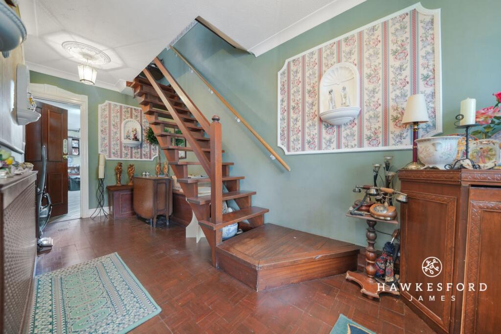 Grovehurst Road, Sittingbourne - Entrance hall