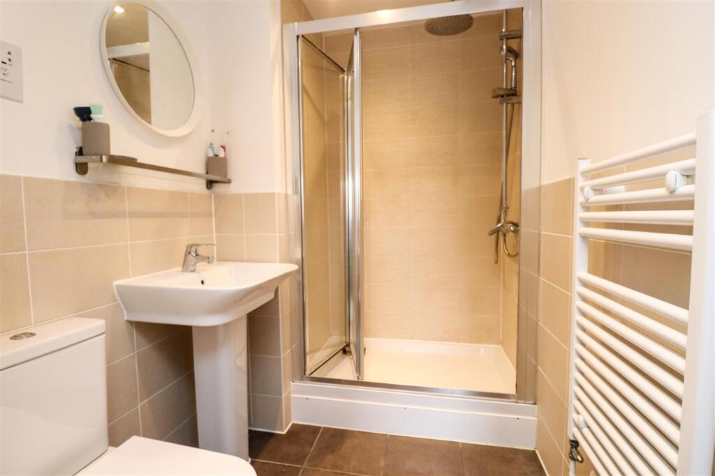 En Suite Shower Room