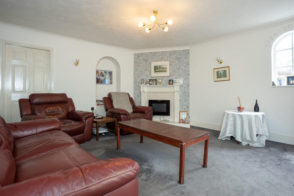 38 Fowler Ave - 0...