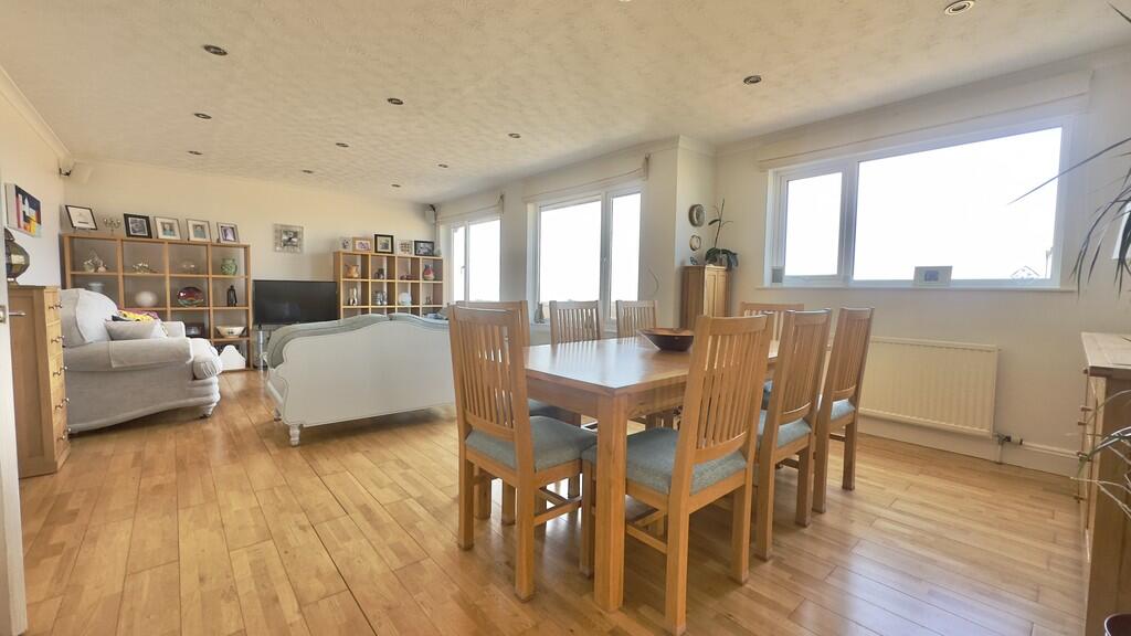 FA13A6F0-62E0-418...