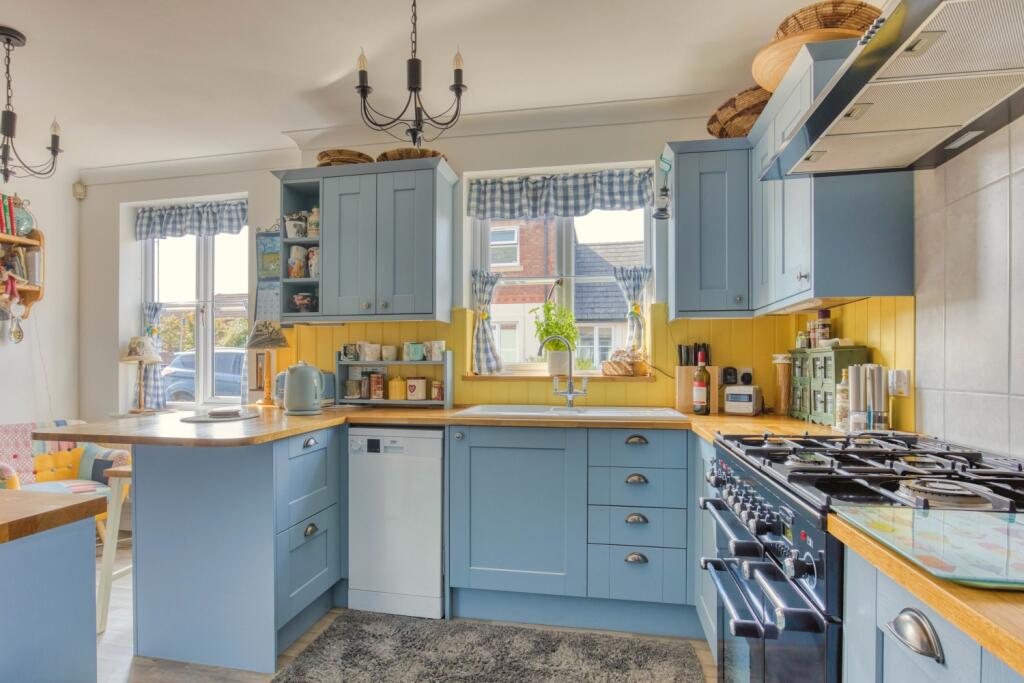 Ewemove Taunton - Graham Way (15)