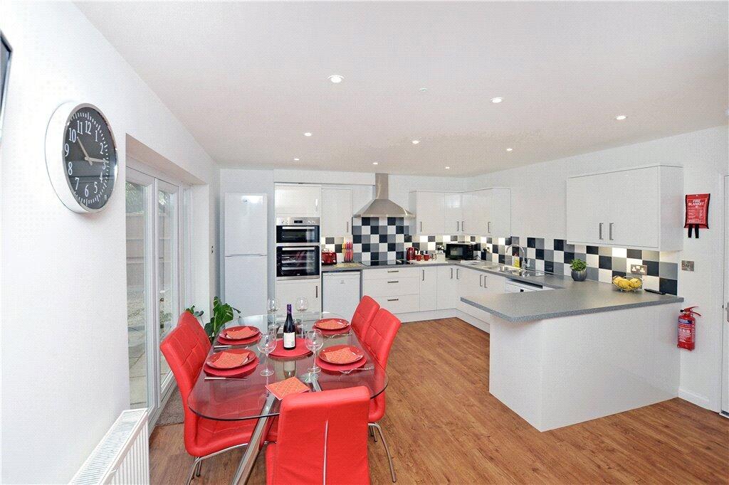 Kitchen/Dining