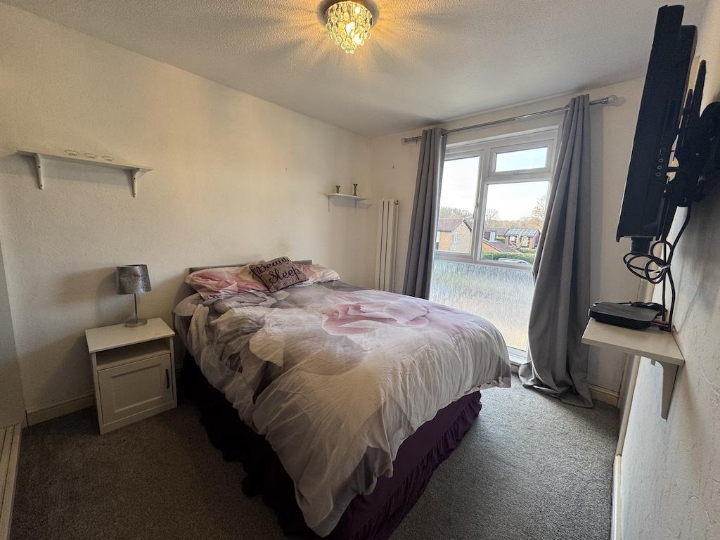 15 - Bedroom 1.jpg