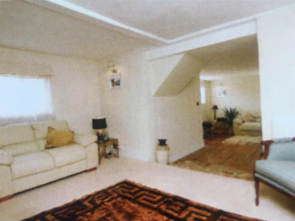 Lounge.jpg