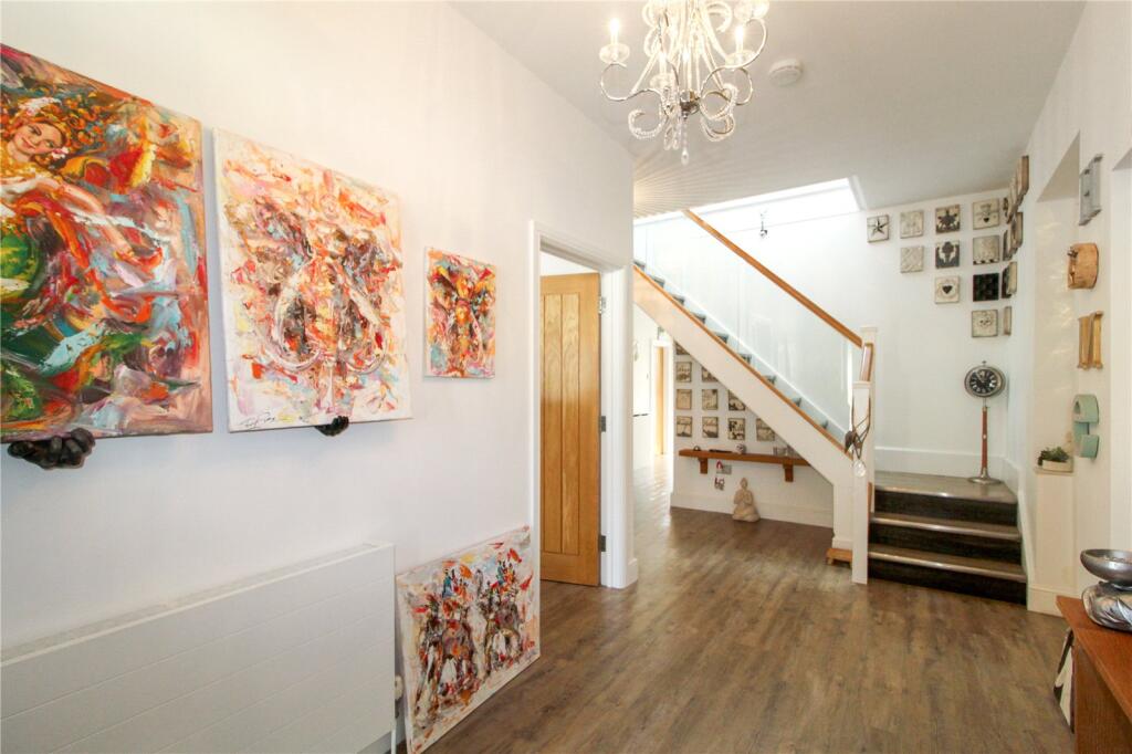 Clatterfield Gardens, Westcliff-on-Sea, Essex, SS0