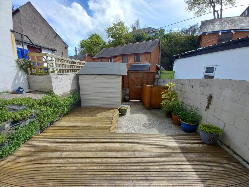 TIMBED DECKING