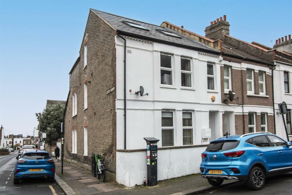 104a Coverton Road external 1.jpg