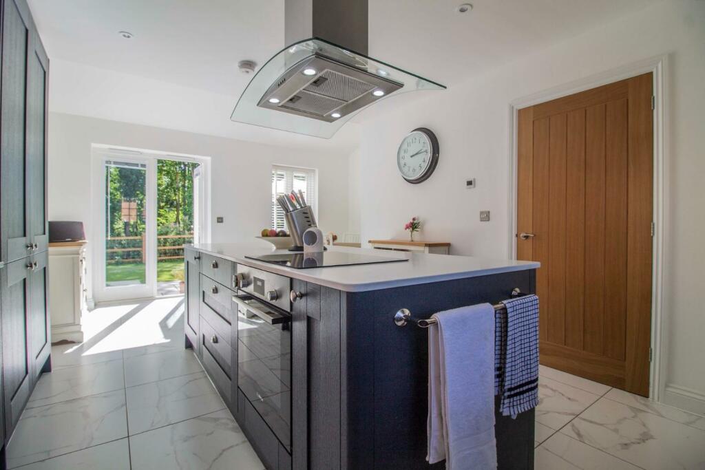 4 Mortimer Road, Cockfield [Kitchen] 01.jpg
