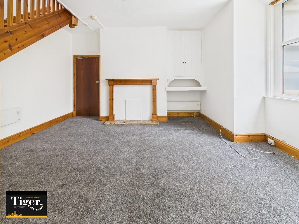 CAM02176G0-PR0707...