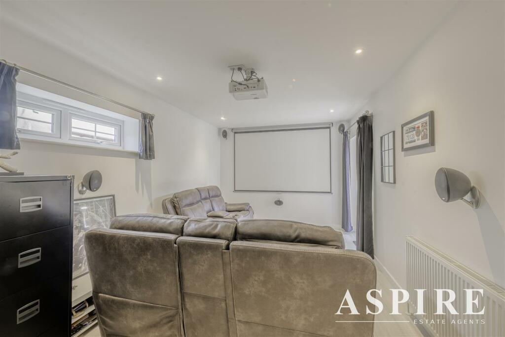 80 GREEN LANE - 04-12-24-9.jpg