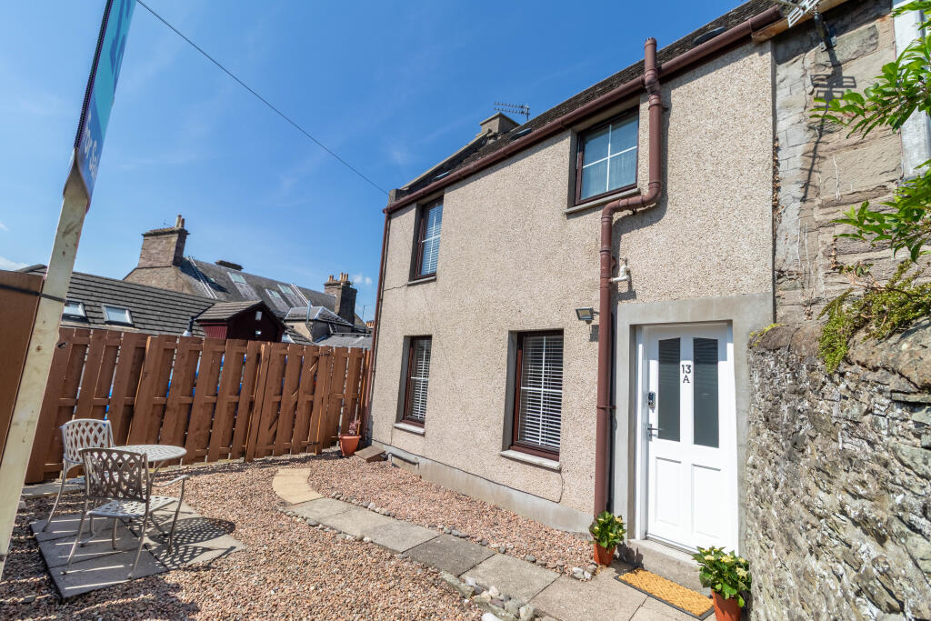 Front Elevation &amp; Garden