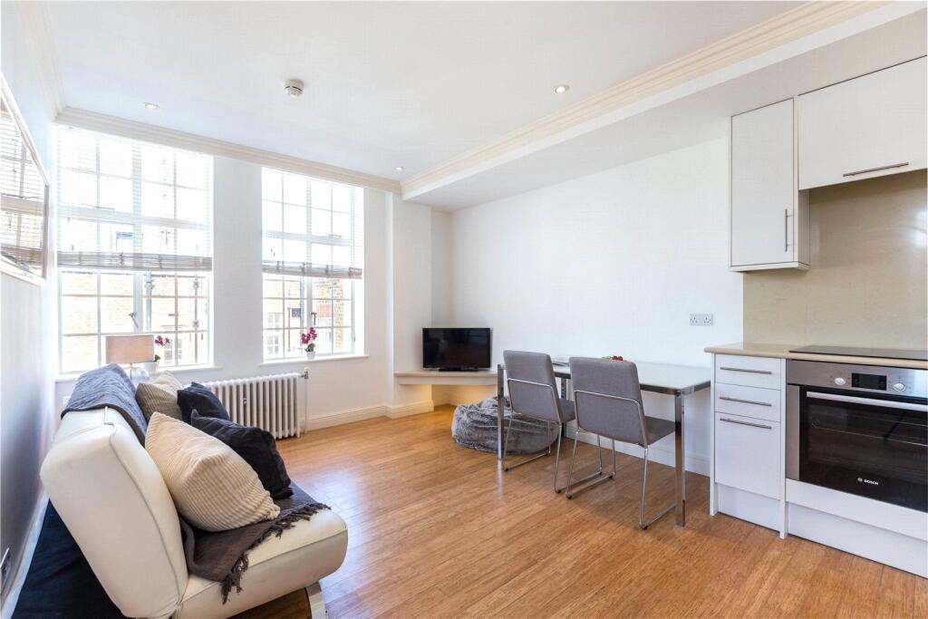 Kitchen/Reception