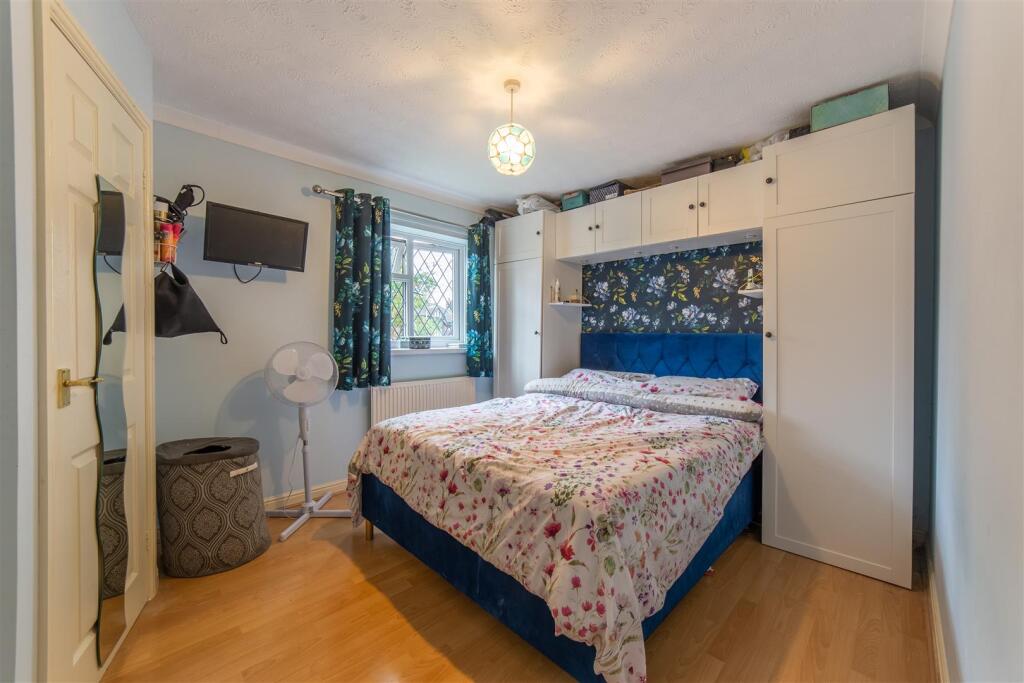 6 Tegfan Court-1.jpg