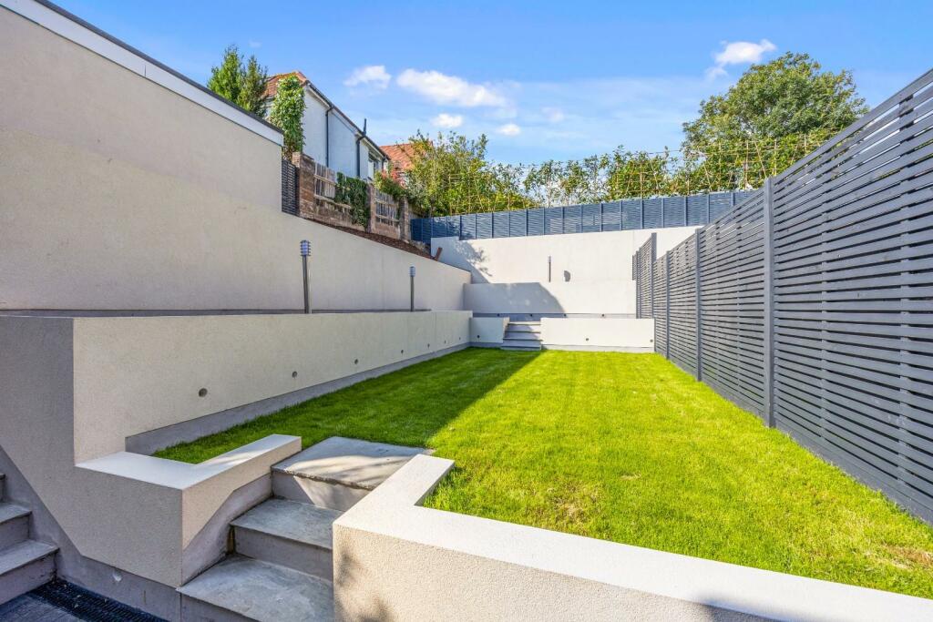 House B-017.jpg