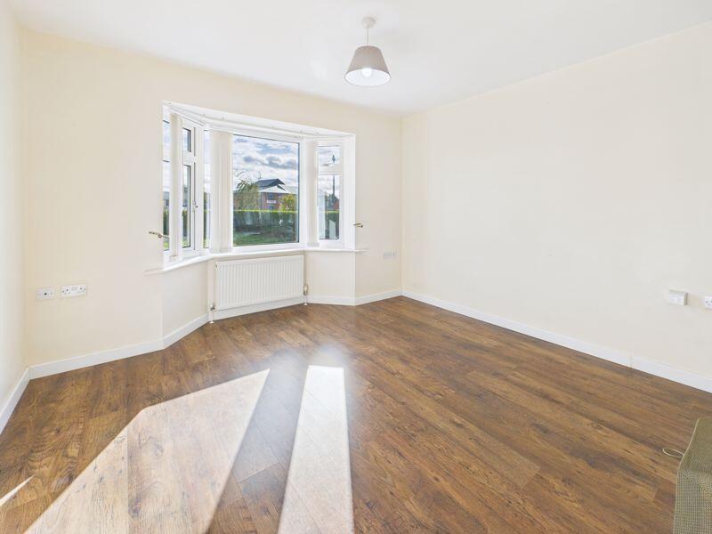 Living Room/Bedroom