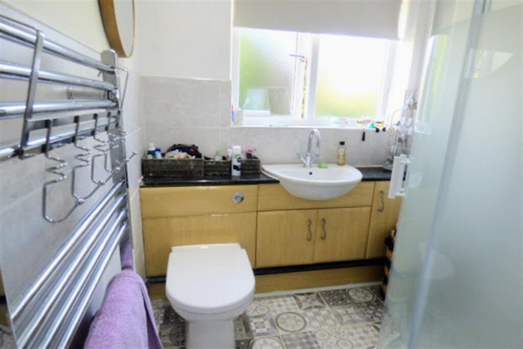 En Suite Shower Room